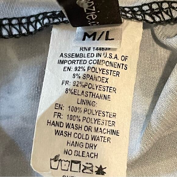 Onzie Bondi Print Bahia Crop Top Blue NEW Medium/Large - Picture 4 of 7